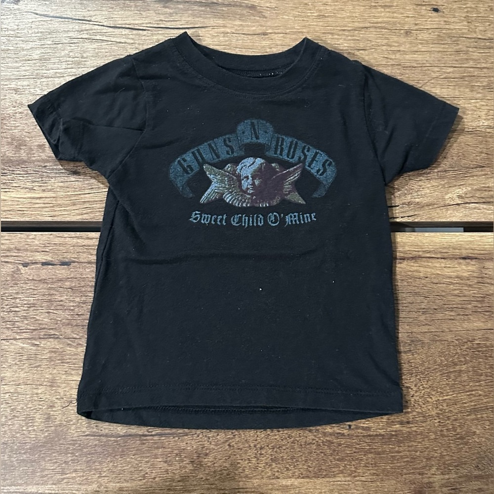 Guns N Roses short sleeve shirt